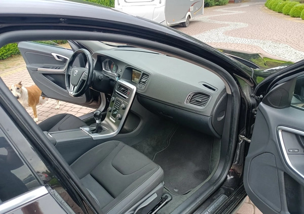 Volvo V60 cena 43777 przebieg: 178000, rok produkcji 2014 z Rydzyna małe 232